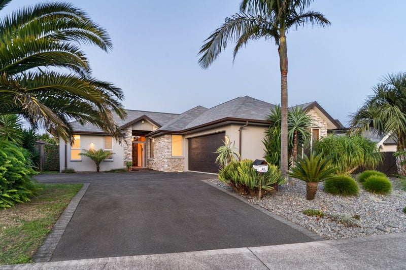 49 Oriental Parade, Papamoa Beach, Papamoa - Carousel 1