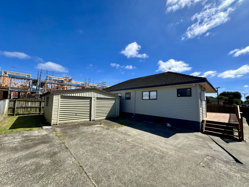 16 George Street, Mangere East, Auckland - Carousel 2