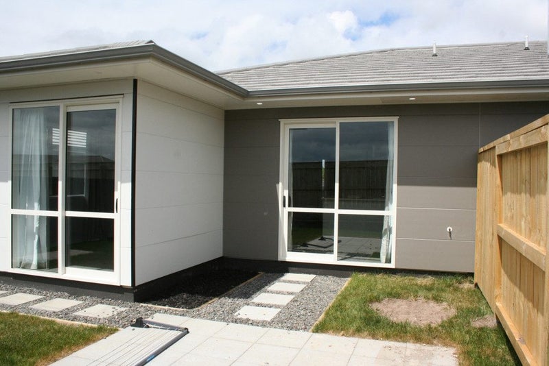 30A Yanicks Crescent, Fitzroy, Hamilton - Carousel 2