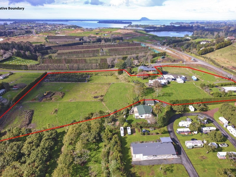 452 Omokoroa Road, Omokoroa, Western Bay Of Plenty - Carousel 1