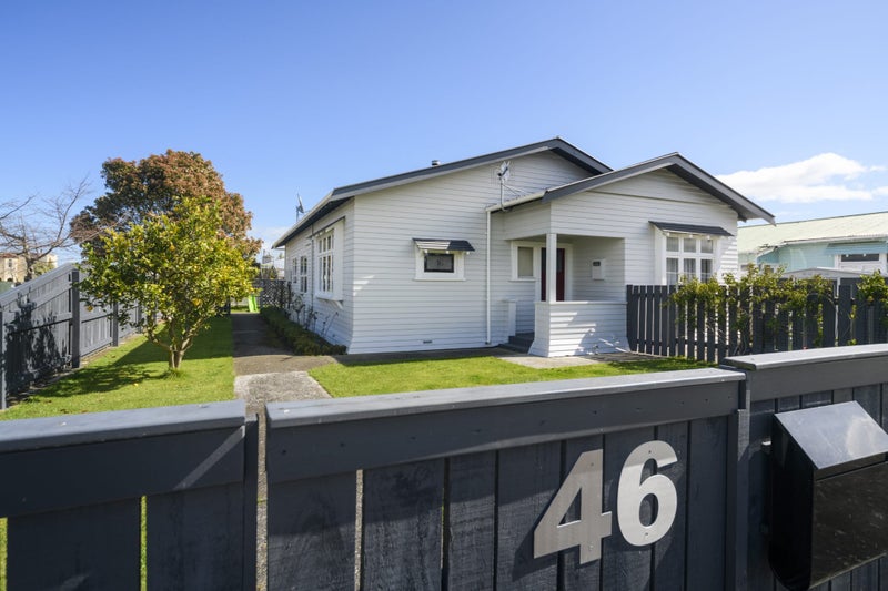 46 Kingswood Street, Takaro, Palmerston North - Carousel 1