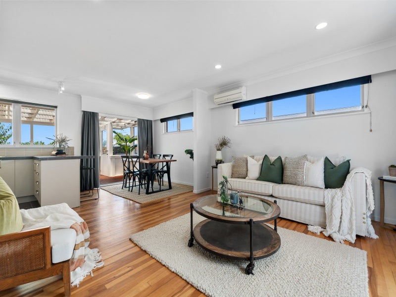 16 Ridge Street, Otumoetai, Tauranga - Carousel 2