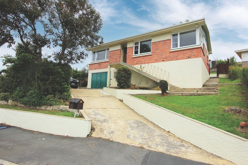 16 Roy Crescent, Concord, Dunedin - Carousel 1