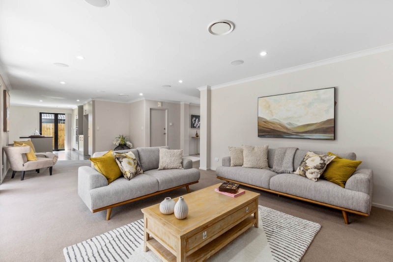 41 Sunningdale Street, Wattle Downs, Auckland - Carousel 2