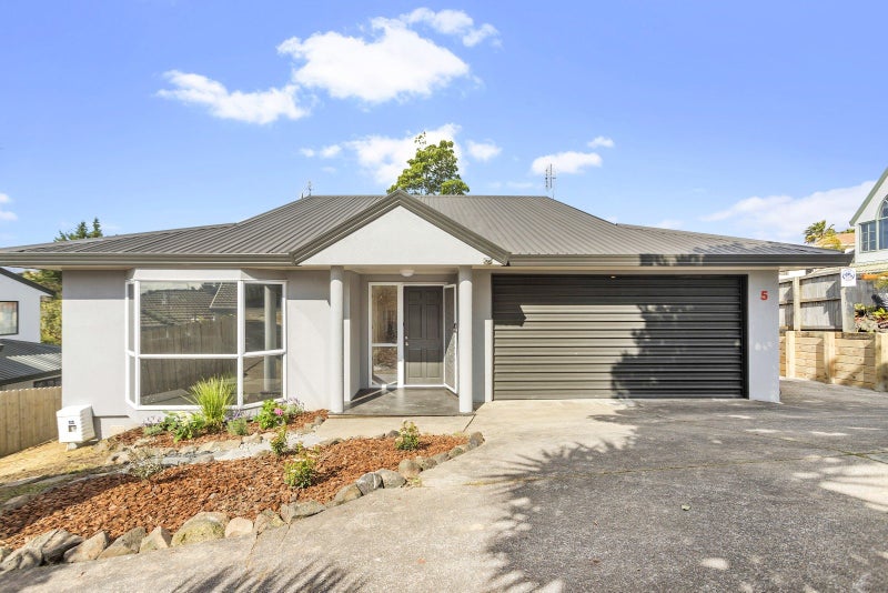 1/5 Pelican Lane, Unsworth Heights, Auckland - Carousel 2
