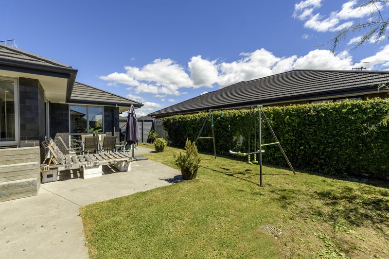4 Tremough Boulevard, Papamoa Beach, Papamoa - Carousel 1