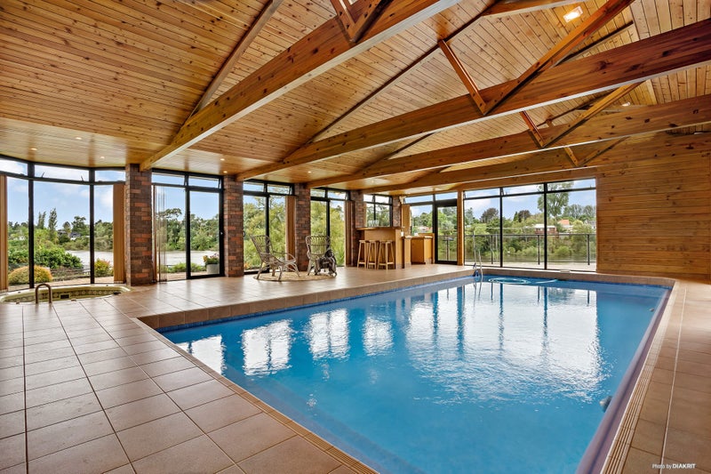 21 Arcus Street, St Andrews, Hamilton - Carousel 1