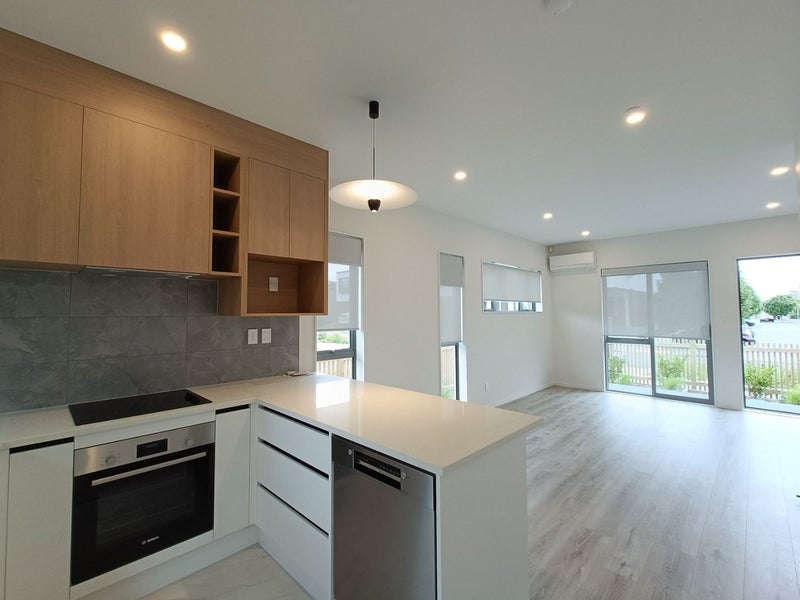 17 Mangahoe Road, Mount Wellington, Auckland - Carousel 2