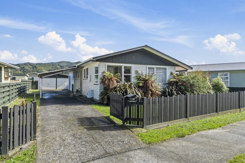 15 Trelawney Road, Wainuiomata, Lower Hutt - Carousel 1