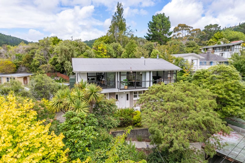 5 Winchester Avenue, Pinehaven, Upper Hutt - Carousel 2