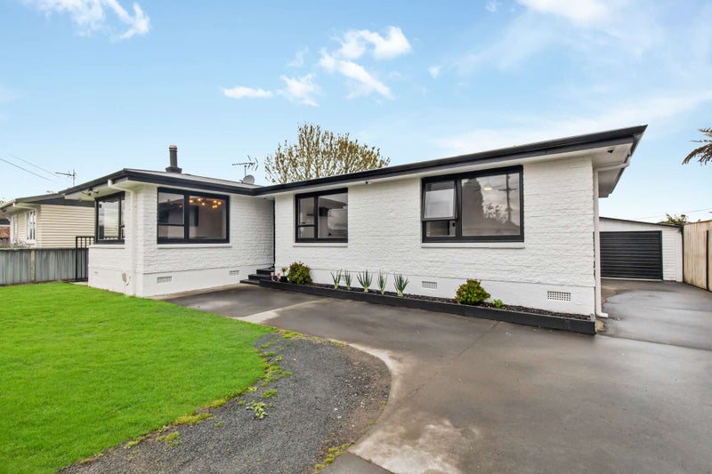 215 Sandwich Road, St Andrews, Hamilton - Carousel 1