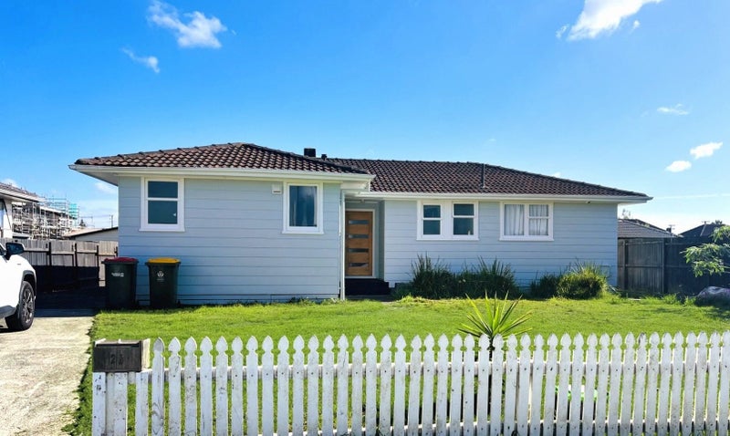 26 Courtenay Crescent, Mangere East, Auckland - Carousel 1