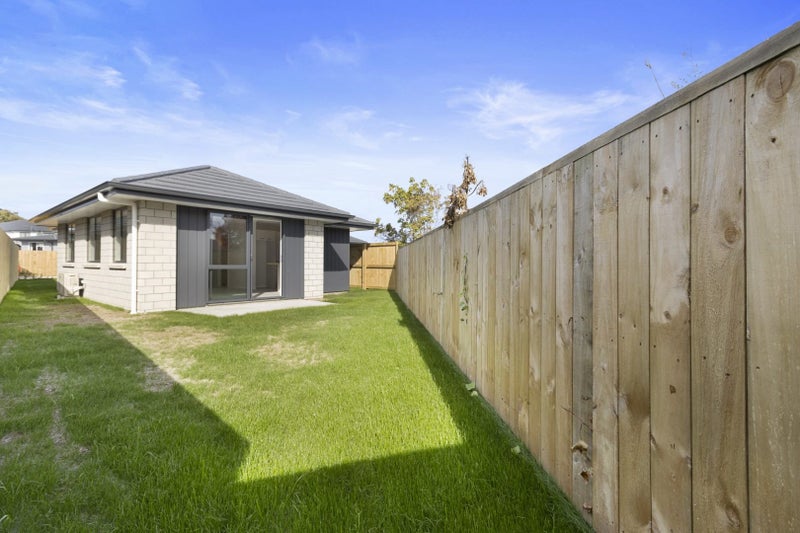 2/20 Alanbrooke Place, Beerescourt, Hamilton - Carousel 2