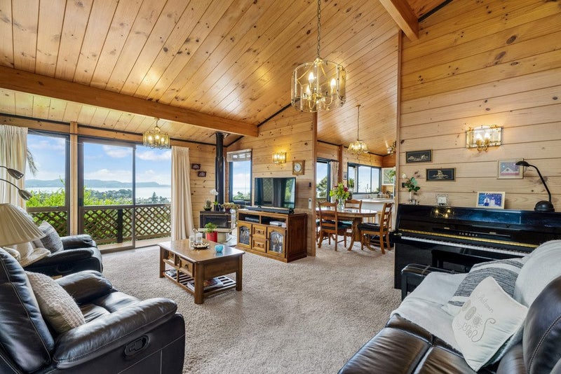 222 Whangaparaoa Road, Red Beach, Red Beach - Carousel 2