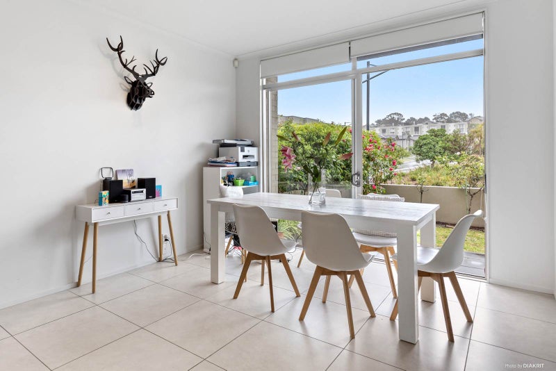 38 Garin Way, Stonefields, Auckland - Carousel 2