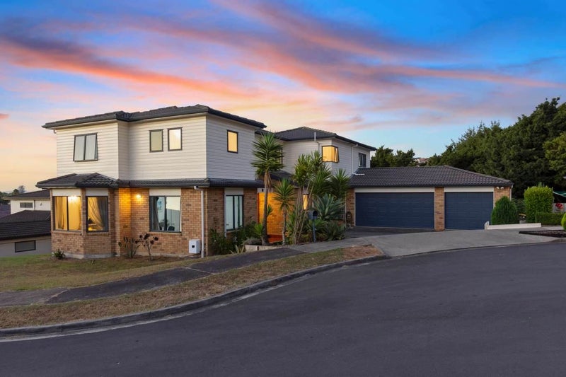 2 Alcove Place, Totara Heights, Auckland - Carousel 1