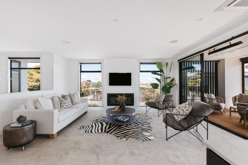 1015 Papamoa Beach Road, Papamoa Beach, Papamoa - Carousel 1