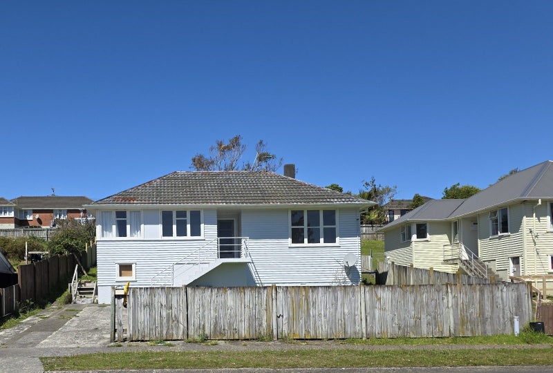 42 Warspite Avenue, Cannons Creek, Porirua - Carousel 10