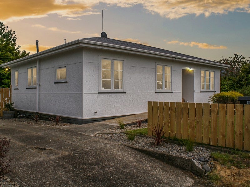 34 Cadman Road, DANNEVIRKE, Dannevirke - Carousel 1