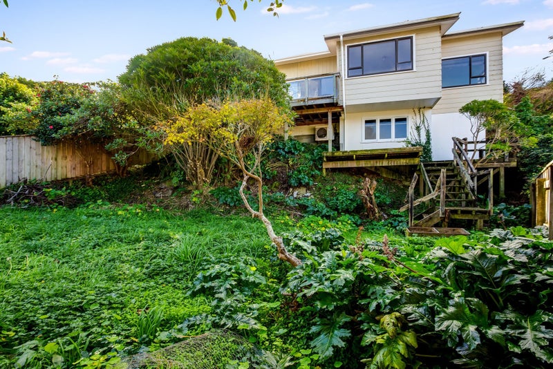 5 Gordon Road, Plimmerton, Porirua, Wellington - Carousel 2
