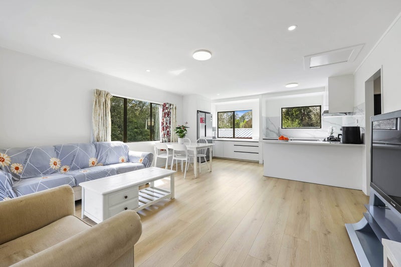 2/10 Ennis Avenue, Pakuranga Heights, Auckland - Carousel 2