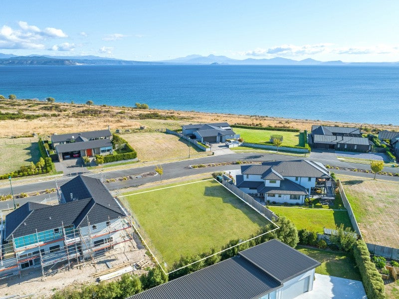 38 Victory Drive, Wharewaka, Taupō - Carousel 1