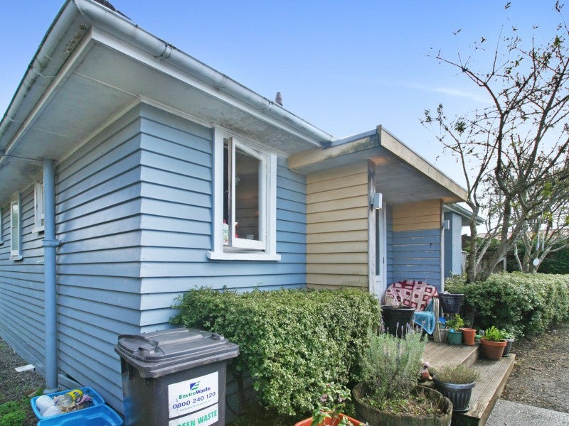 51A Omata Road, Marfell, New Plymouth - Carousel 2