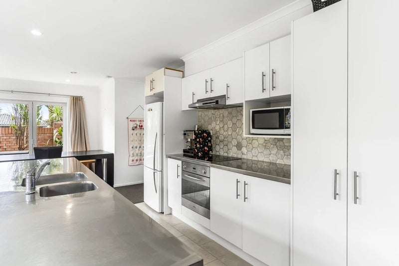 176B Barrack Road, Mount Wellington, Auckland - Carousel 1