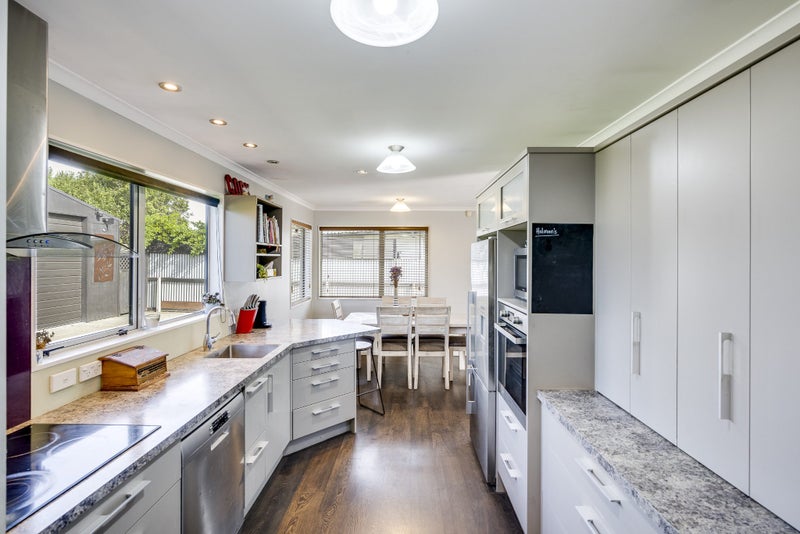 37 Tait Drive, Greenmeadows, Napier - Carousel 2