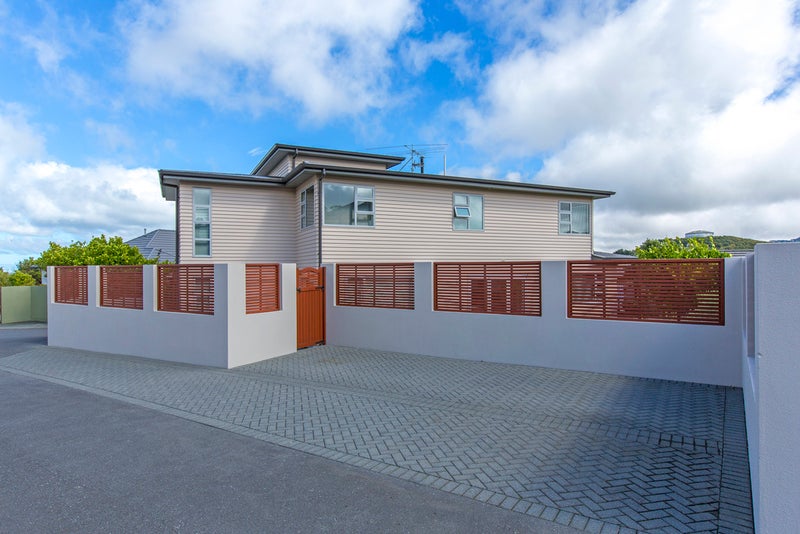 3/9 Saint Elizabeth Heights, Normandale, Lower Hutt - Carousel 2