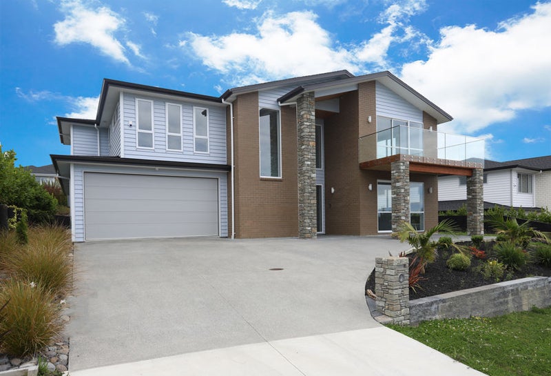 11 Eastview Crescent, Stanmore Bay, Whangaparaoa - Carousel 2