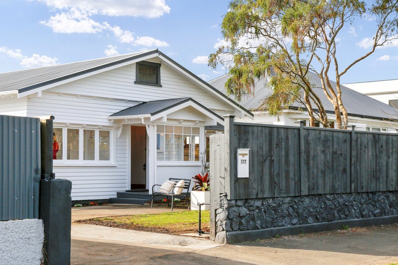 177 Coronation Avenue, Welbourn, New Plymouth - Carousel 2