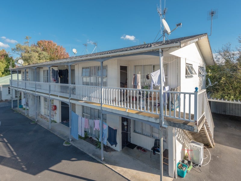 13B Stanley Street, Claudelands, Hamilton - Carousel 1