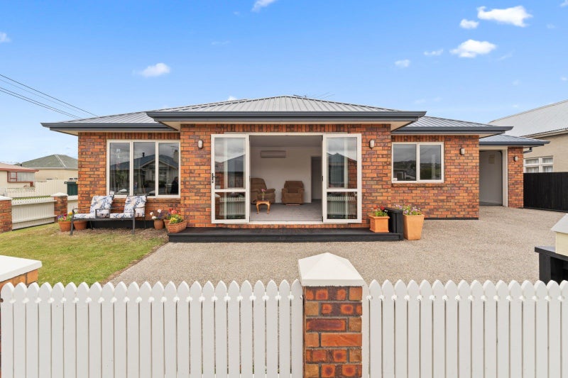79 Bay View Road, South Dunedin, Dunedin - Carousel 1