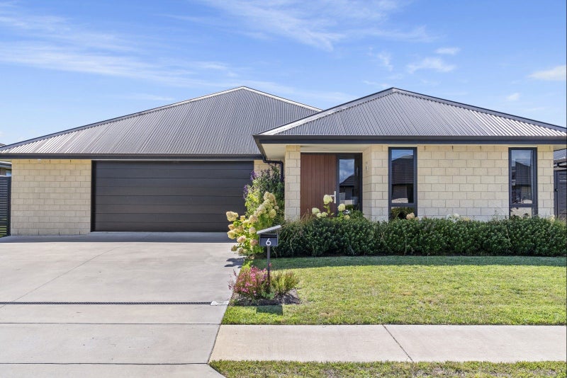 6 Karearea Drive, Coastlands, Whakatane - Carousel 1