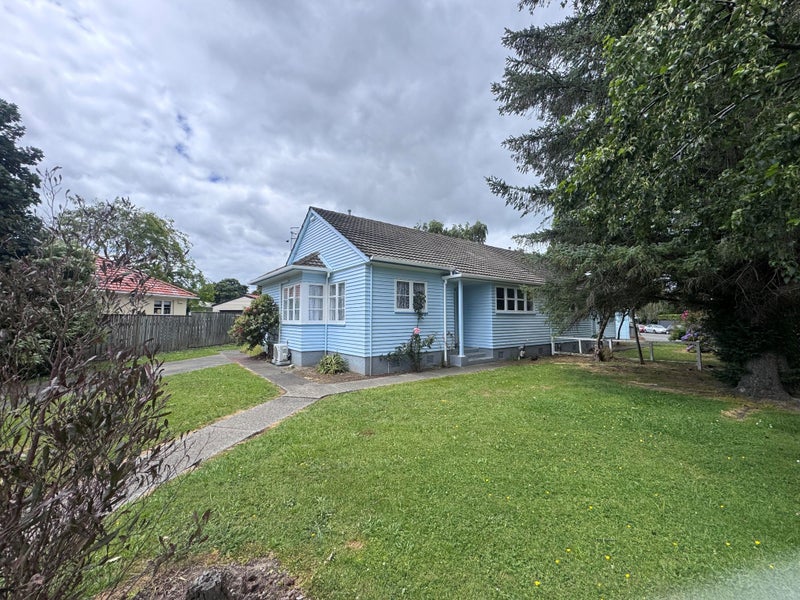 2 Anderson Street, Hokowhitu, Palmerston North - Carousel 1