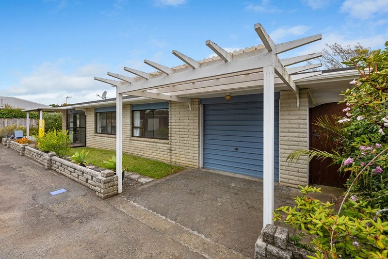 43B Wallace Place, Westown, New Plymouth - Carousel 2