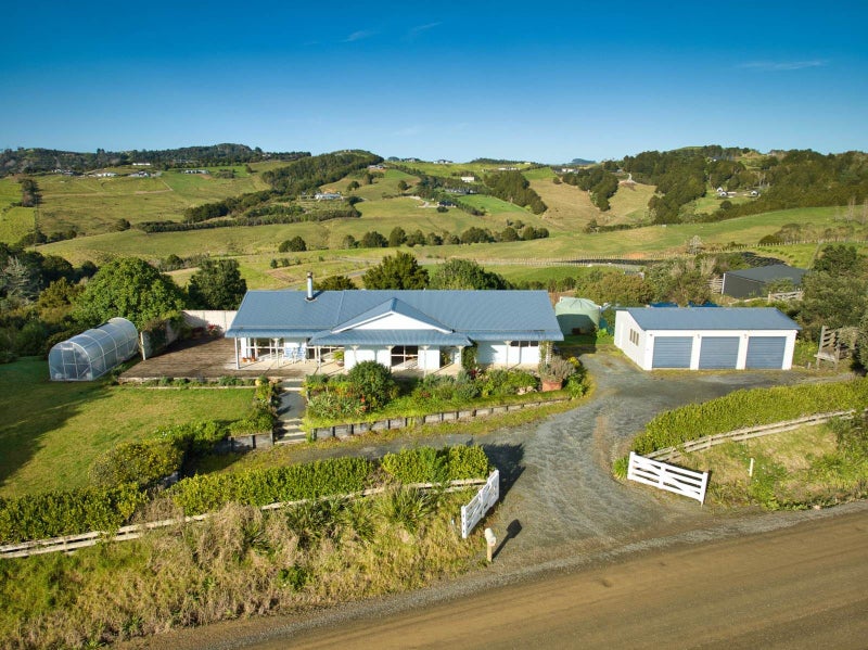 263 Devich Road, Kaiwaka - Carousel 1