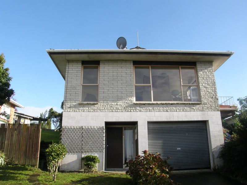 8A Caulton Street, Saint Johns, Auckland - Carousel 1