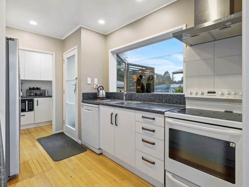 67 Martin Street, Utuhina, Rotorua - Carousel 2