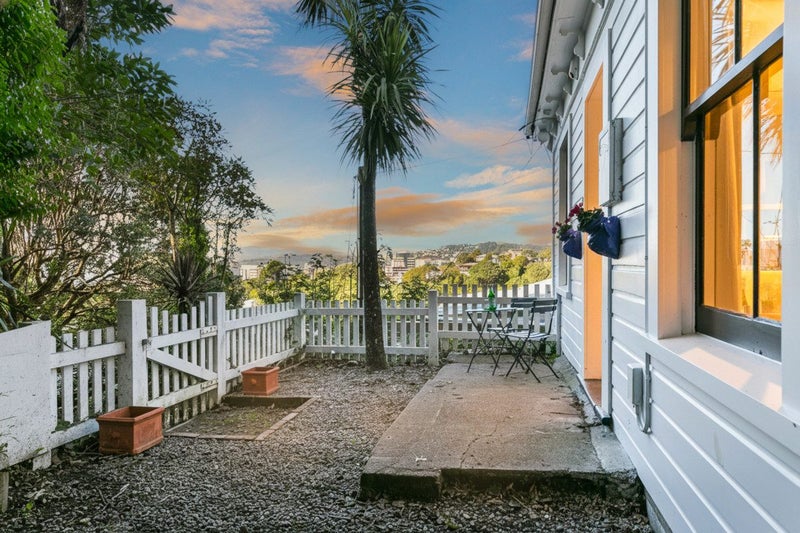 21 St Mary Street, Thorndon, Wellington - Carousel 2