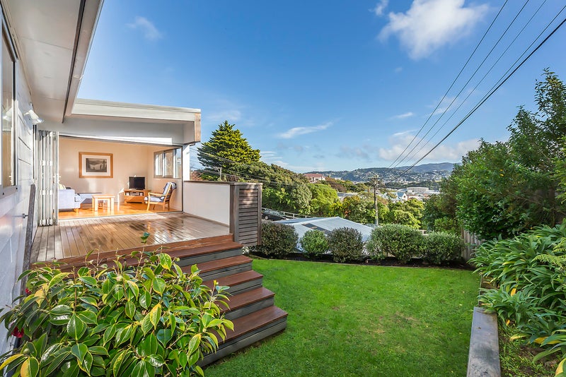 61 Townsend Road, Miramar, Wellington - Carousel 1