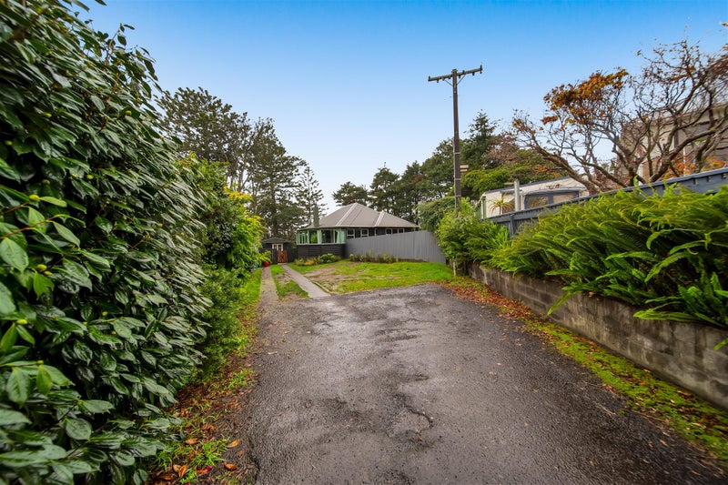 87 Paynters Avenue, Strandon, New Plymouth - Carousel 25