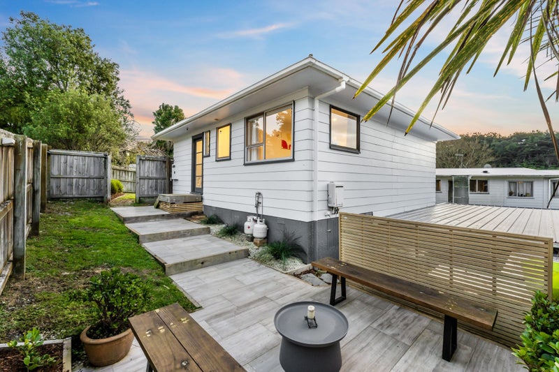 1/26 Glastron Place, Bayview, Auckland - Carousel 1