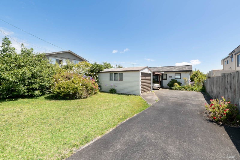1380 Whangaparaoa Road, Army Bay, Whangaparaoa - Carousel 2