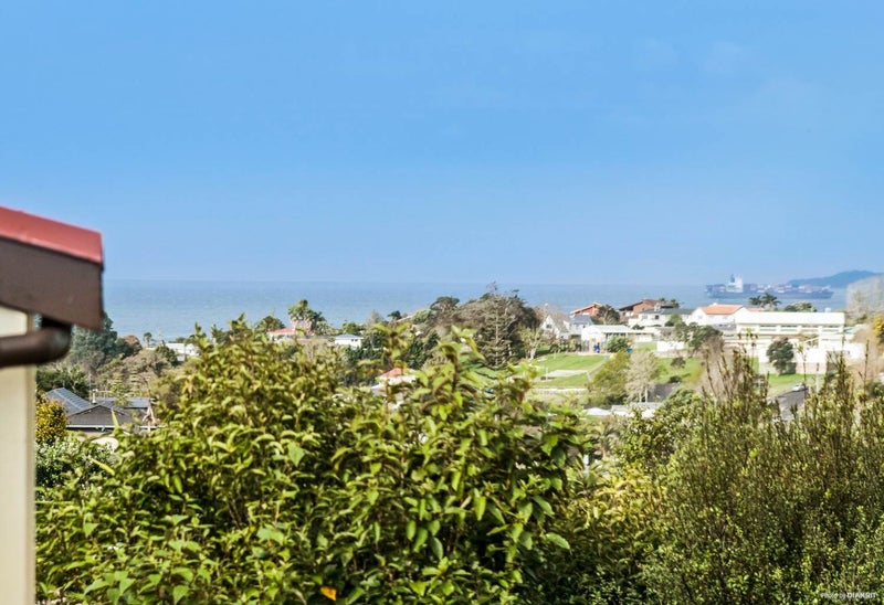 1/35 Topliss Drive, Northcross, Auckland - Carousel 2