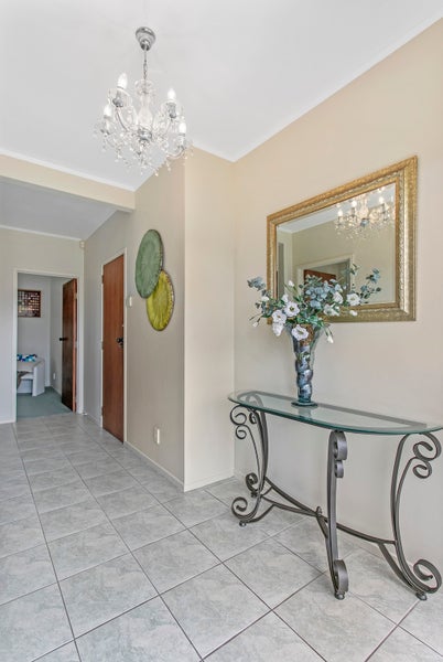 10 Galloway Crescent, Farm Cove, Auckland - Carousel 2