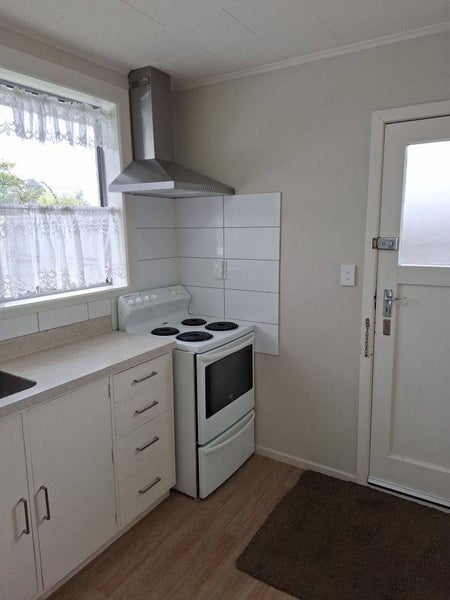 13 Kiln Street, Silverstream, Upper Hutt - Carousel 2