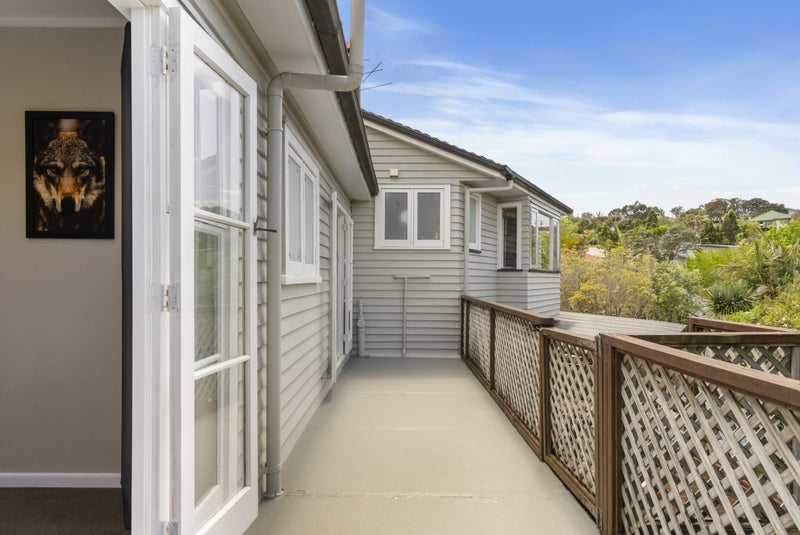 1/47 Lyons Avenue, Murrays Bay, Auckland - Carousel 2
