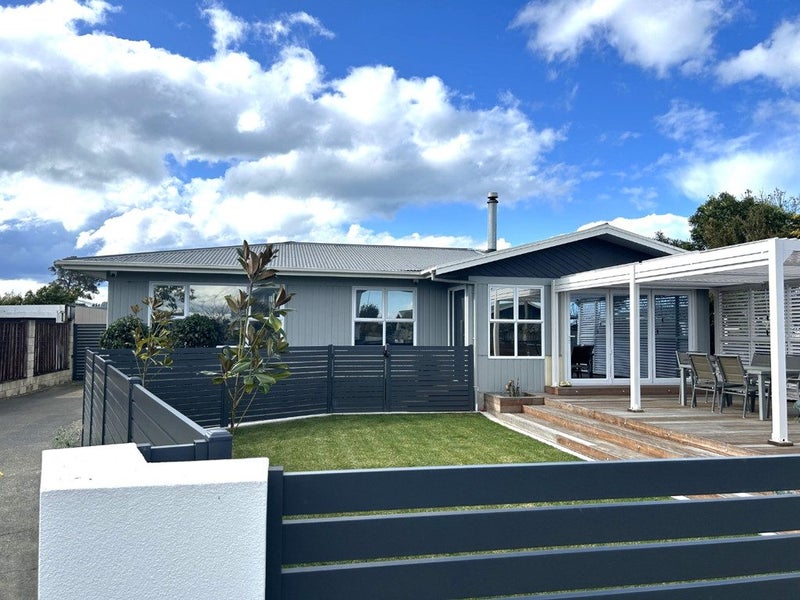 18 Southwark Avenue, Tamatea, Napier - Carousel 1